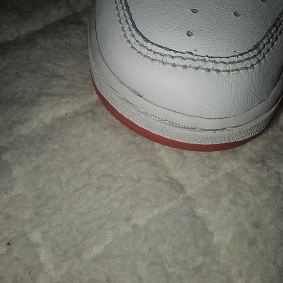 Nike Kids White and Pink Sneakers - Picture 8 of 12